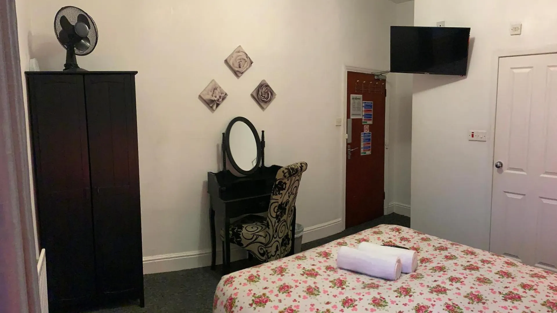 Aindale Hotel Blackpool